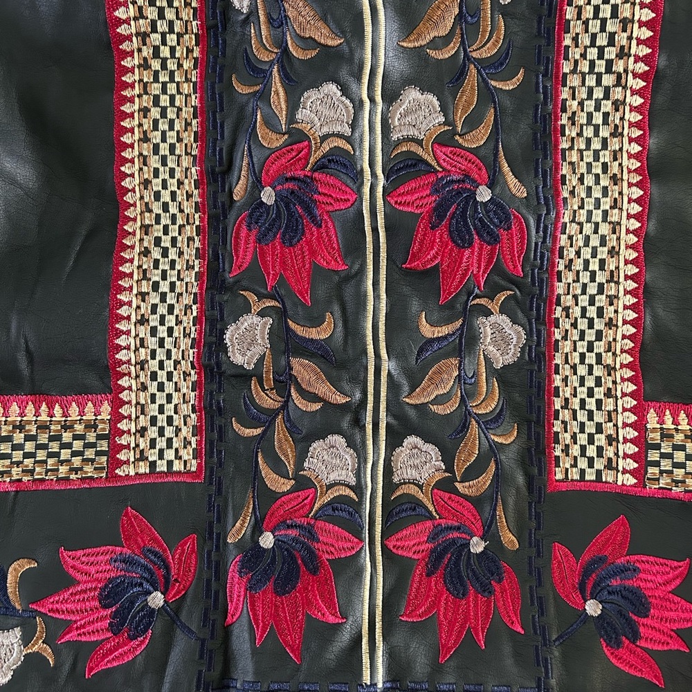 Embroidered Black skirt